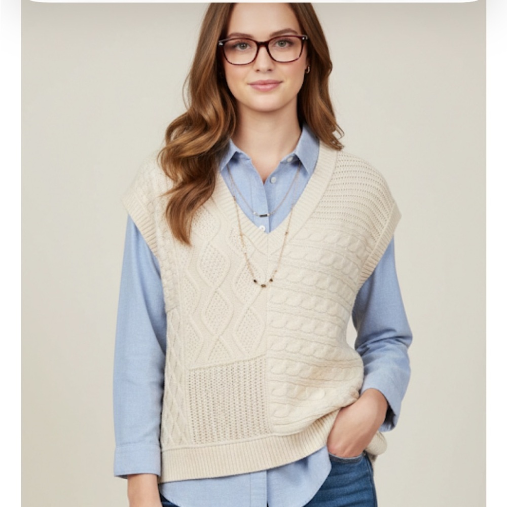 Nwt American Eagle Outfitters Cream V-Neck Sweater